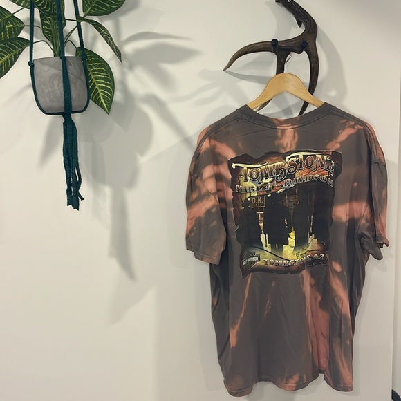 American Bombshell Harley Davidson ( Bleach dye ) - Picture 4 of 5